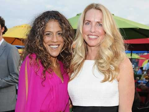 Nhưng thành công lớn nhất của bà Laurene chính là thế hệ sau của Emerson - đó là công ty XQ - bà đã thành lập được nhiều dự án về giáo dục lớn nhằm nâng cao chất lượng và giúp nhiều học sinh có thể tới trường Nhưng thành công lớn nhất của bà Laurene chính là thế hệ sau của Emerson - đó là công ty XQ - bà đã thành lập được nhiều dự án về giáo dục lớn nhằm nâng cao chất lượng và giúp nhiều học sinh có thể tới trường