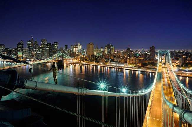 Nữ nhiếp ảnh gia khỏa thân ròng rã 104 tiếng chụp ảnh cùng cả đàn heo