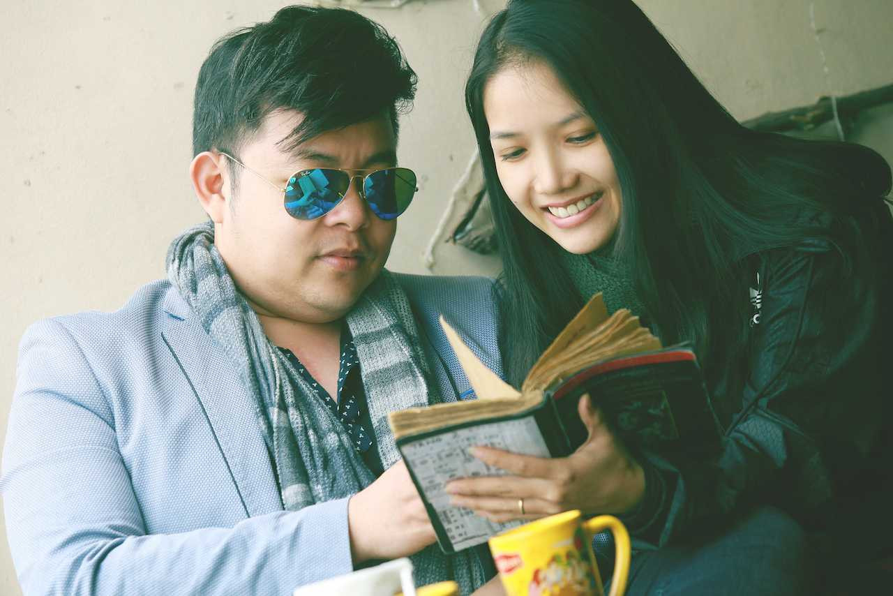 Quang Lê tình tứ bên 'sầu nữ' mới của dòng nhạc sến