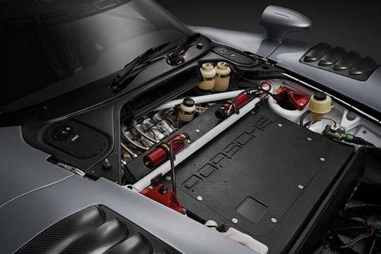 Sắp tới, chiếc 911 GT1 Evo này sẽ được nhà đấu giá RM Sothebys đem ra đấu giá tại Monaco với giá dự đoán có thể lên tới 3 triệu Euro (tương đương 74,5 tỷ đồng). Số tiền này có thể giúp các đại gia dễ dàng mua được một chiếc Bugatti Chiron mới ra, nhưng chắc chắn rằng nó sẽ không độc bằng chiếc 911 GT1 Evo duy nhất trên Thế giới được đi ra ngoài đường này! Sắp tới, chiếc 911 GT1 Evo này sẽ được nhà đấu giá RM Sothebys đem ra đấu giá tại Monaco với giá dự đoán có thể lên tới 3 triệu Euro (tương đương 74,5 tỷ đồng). Số tiền này có thể giúp các đại gia dễ dàng mua được một chiếc Bugatti Chiron mới ra, nhưng chắc chắn rằng nó sẽ không độc bằng chiếc 911 GT1 Evo duy nhất trên Thế giới được đi ra ngoài đường này!