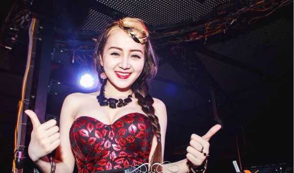 Thân hình bốc lửa của 5 nữ DJ nóng bỏng nhất