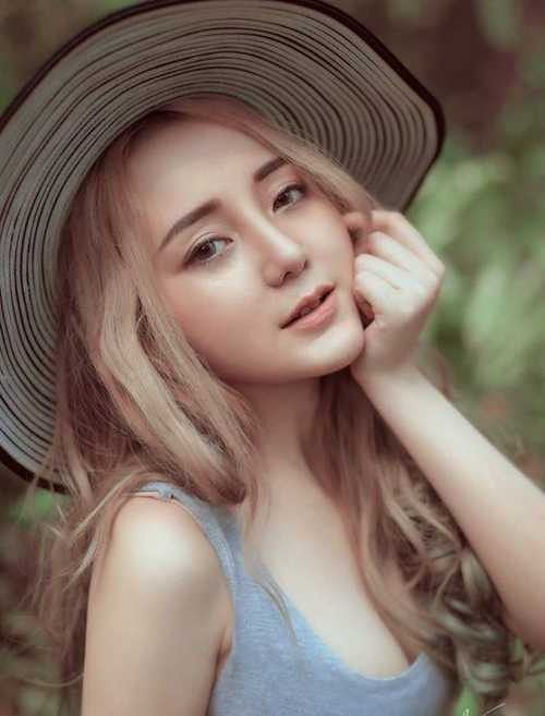 Thân hình bốc lửa của 5 nữ DJ nóng bỏng nhất