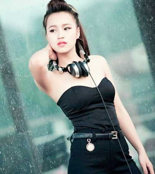 Thân hình bốc lửa của 5 nữ DJ nóng bỏng nhất