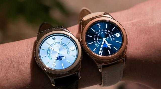 Đồng hồ thông minh Samsung Gear S2 Platinum có giá 8.090.000 đồng và được tặng thêm phiếu mua hàng 3 triệu đồng khi đặt trước tại Thế Giới Di Động
