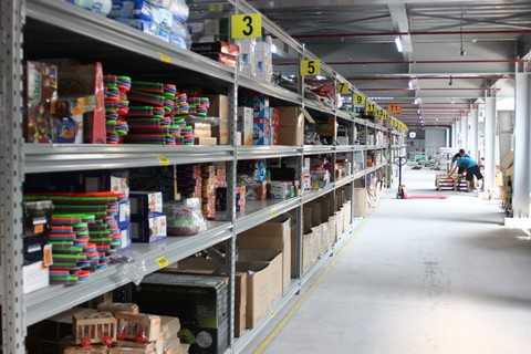 Nguồn hàng phong phú thu hút nhiều khách hàng đến với Lazada