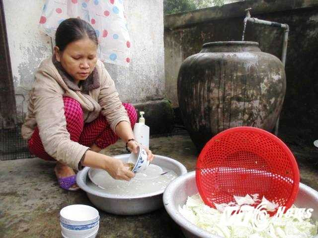 Từ ngày anh Tự mất gánh nặng gia đình đè nặng lên đôi vai của chị Thảo.