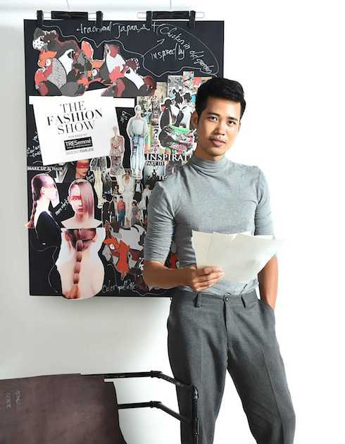 Văn hóa dân gian phương Đông hiện diện đầy màu sắc trong bộ sưu tập “The Sun Rousers- Những kẻ đánh thức Mặt Trời” của Phi Phạm.