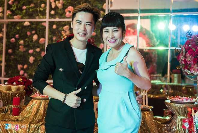 Phương Mỹ Chi hát mừng đám cưới ca sĩ Nam Cường