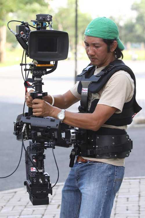 Quay phim Quốc Hương là một trong hai người tử nạn.