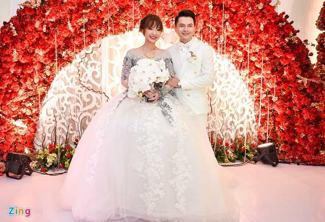 Vợ mới cưới của ca sĩ Nam Cường xinh đẹp 'ăn đứt' cả hot girl