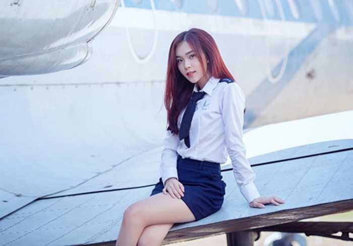 3 nữ sinh Học viện Hàng không xinh như hot girl