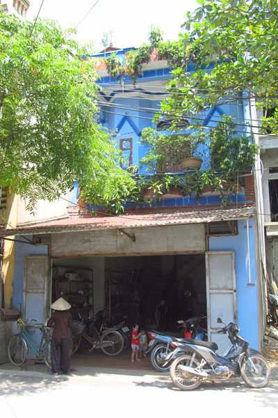 Ngôi nhà hai tầng giữa Phố Chấu của gia đình ông Tĩnh Ngôi nhà hai tầng giữa Phố Chấu của gia đình ông Tĩnh