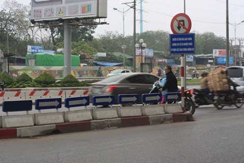 Còn tạo cho trẻ ý thức không tuân thủ luật giao thông Còn tạo cho trẻ ý thức không tuân thủ luật giao thông