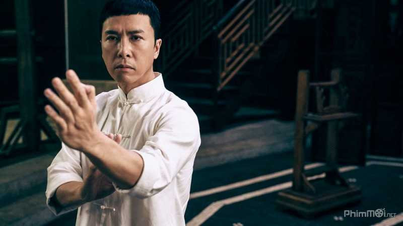 Ở tuổi 53, Chân Tử Đan vẫn đang trên đỉnh cao sự nghiệp.