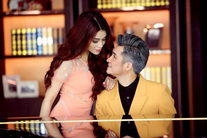 Hà Anh - bạn trai Dương Hoàng Yến tình tứ bên hot girl