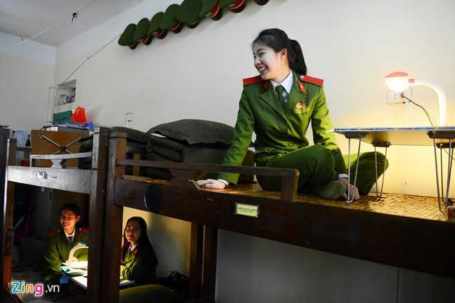 Nữ cảnh sát xinh đẹp, tài năng