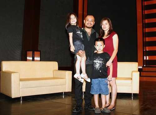  gia đình trần lập