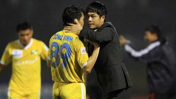 Công Vinh hết lời khen ngợi HLV Hữu Thắng