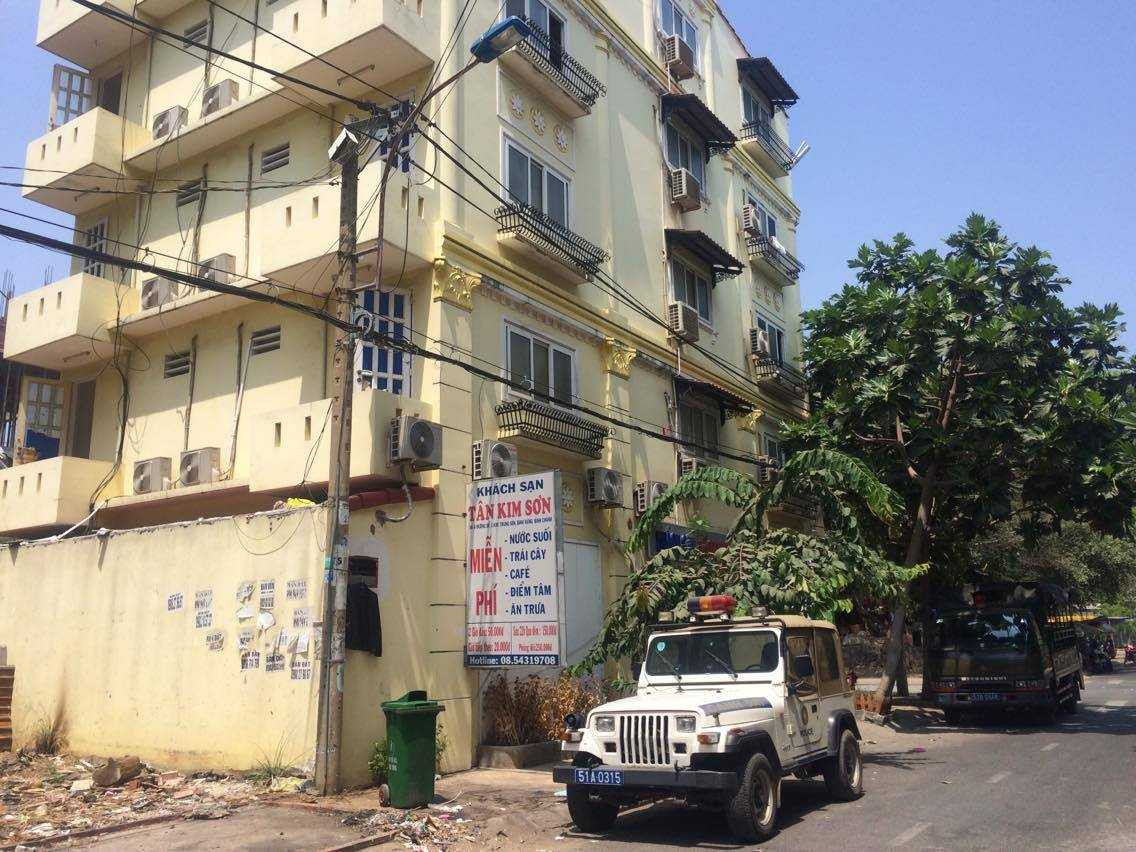 Hàng trăm cảnh sát vây khách sạn, triệt phá hang ổ của nhiều băng nhóm