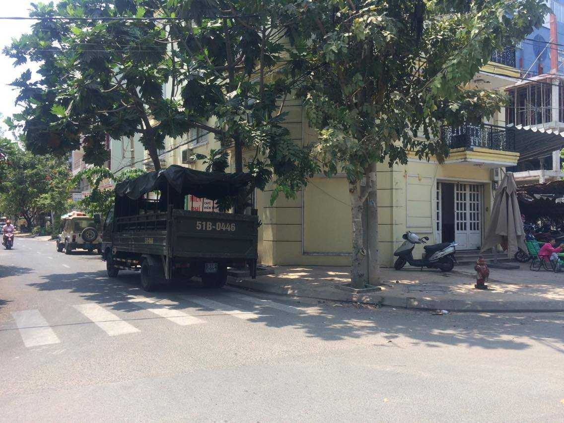 Khách sạn Tân Kim Sơn ở khu dân cư Trung Sơn, huyện Bình Chánh.