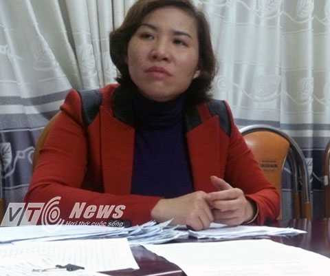 Bà Lê Thị Thu Thủy - Hiệu trưởng nhà trường cung cấp các tài liệu, chứng cứ về những sai phạm của bà Quý Bà Lê Thị Thu Thủy - Hiệu trưởng nhà trường cung cấp các tài liệu, chứng cứ về những sai phạm của bà Quý