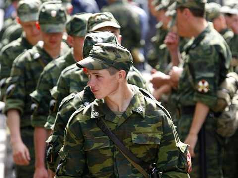 Pavel Durov từng gặp rắc rối vì những phát ngôn của mình trên mạng xã hội VK. Sau đó, anh cho rằng mình sắp bị quân đội có vũ trang bắt giữ. Tuy nhiên, điều này may mắn không xảy ra.