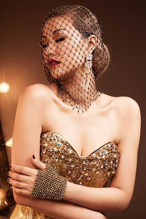 Là một trong số 4 nhóm thí sinh xuất sắc sẽ tranh tài trong đêm thi quyết định, suốt tuần qua, Maya cùng các cộng sự bận rộn tập luyện với hi vọng sẽ cống hiến cho khán giả những tiết mục đặc biệt và ấn tượng nhất. 