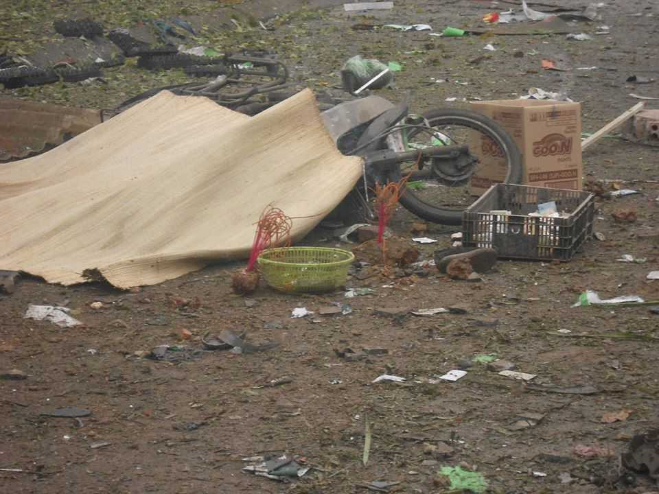 Vụ nổ khiến người đi đường chết thảm