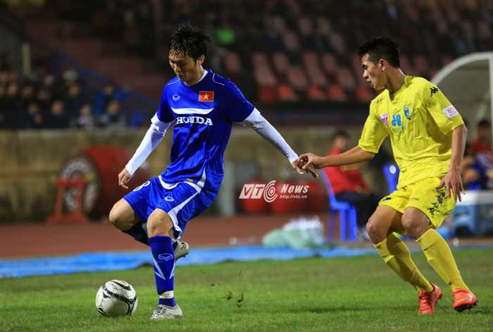 Tuấn Anh có màn trình diễn khá tốt trước Hà Nội T&T (ảnh: Phạm Thành)