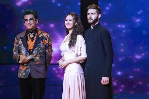 Bằng khả năng diễn xuất đầy kinh nghiệm qua các bộ phim điện ảnh và truyền hình, Khánh My đem đến cho khán giả cảm xúc đau đớn pha trộn cùng nước mắt của cô gái trẻ, mà đỉnh điểm là đoạn nữ diễn viên tự dằn vặt bản thân bên ngôi mộ của người con trai. 