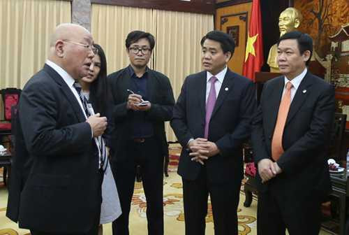 Ông Vương Đình Huệ tiếp Cố vấn đặc biệt của Thủ tướng Nhật, ông Isao Iijima