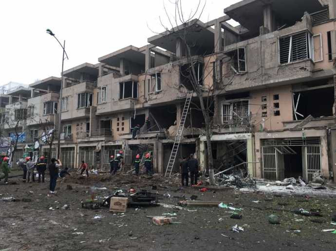 Những căn nhà bị hư hỏng nặng sau vụ nổ