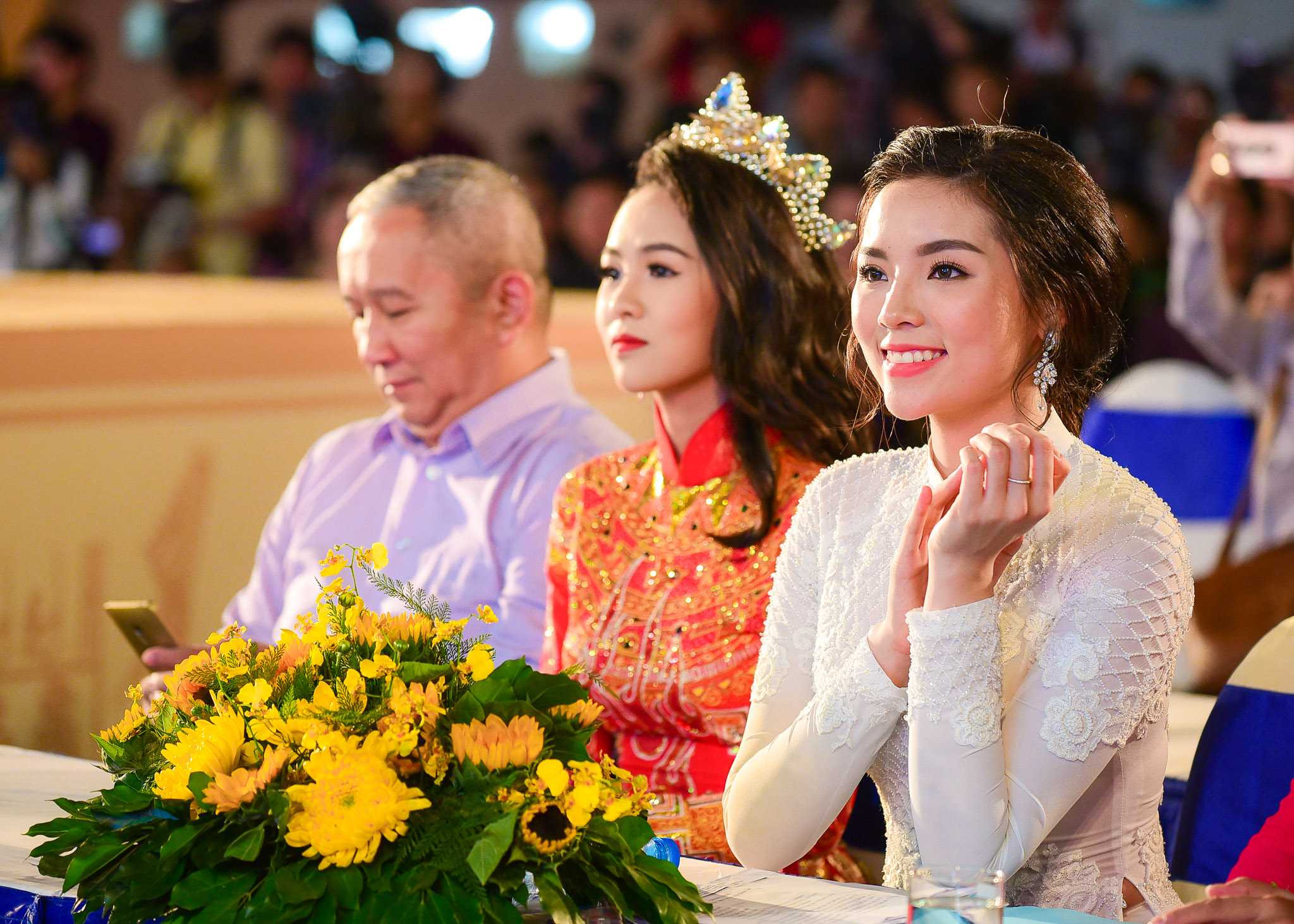 Kỳ Duyên, Lan Khuê rạng rỡ trong đêm bế mạc Lễ hội áo dài