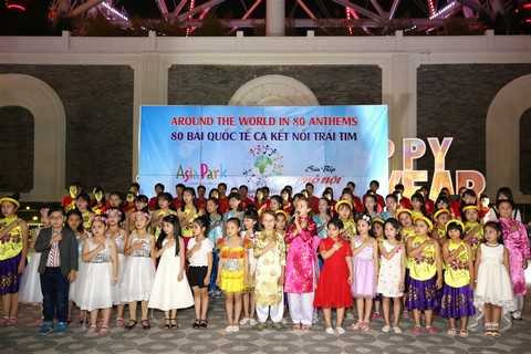 Carpi Pertti cùng các em nhỏ làng SOS hát vang bài Tiến quân ca- giai điệu thiêng liêng tự hào của người Việt Nam Carpi Pertti cùng các em nhỏ làng SOS hát vang bài Tiến quân ca- giai điệu thiêng liêng tự hào của người Việt Nam