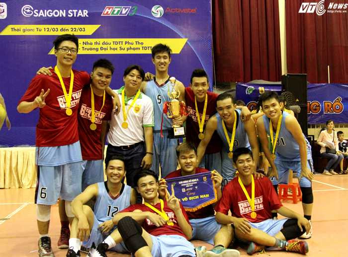 Đội bóng rổ Q.Bình Thạnh vô địch giải Hạng A TP.HCM 2016 (ảnh: Hoàng Tùng)