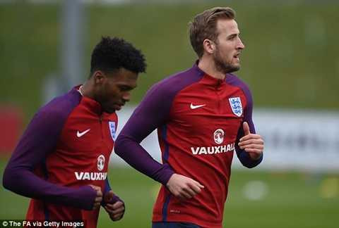 2 chân sút hàng đầu của ĐT Anh hiện nay Harry Kane và Sturridge