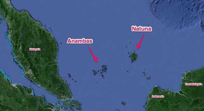 Quần đảo Natuna ở phía nam Biển Đông, giữa bán đảo Mã Lai và đảo Borneo