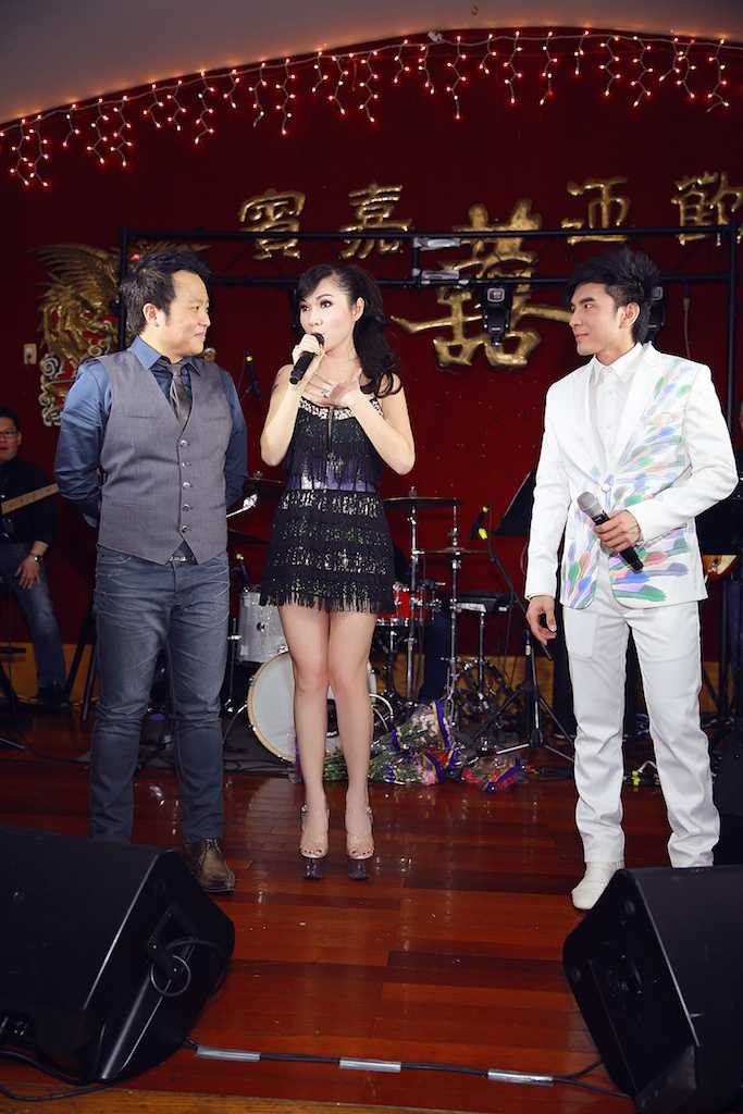 Đan Trường sánh vai ngọt ngào cùng Kavie Trần