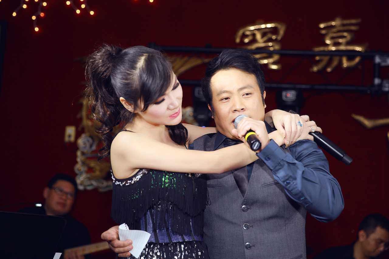 Đan Trường sánh vai ngọt ngào cùng Kavie Trần