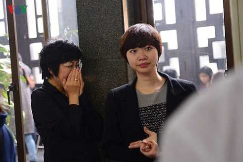 Những khoảnh khắc xé lòng trong tang lễ Trần Lập