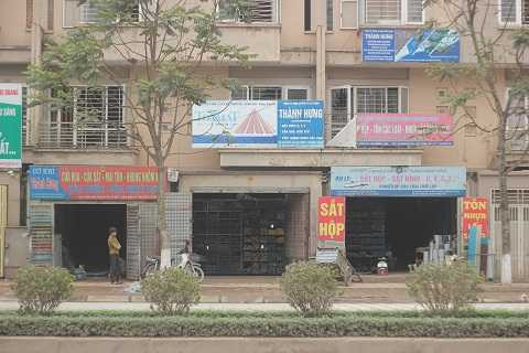 Các xưởng cơ khí vẫn hoạt động rầm rộ trong khu đô thị Văn Phú Các xưởng cơ khí vẫn hoạt động rầm rộ trong khu đô thị Văn Phú