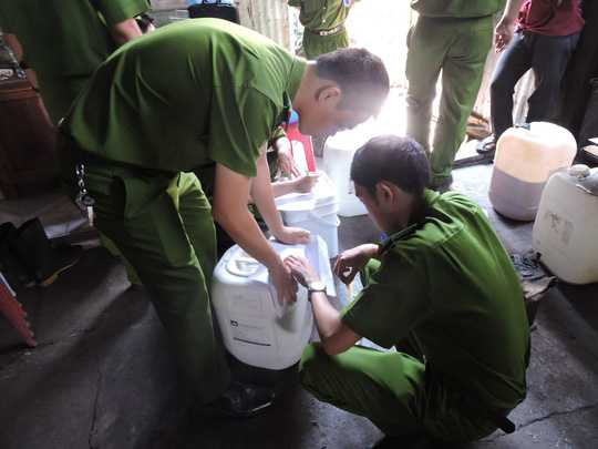 Cơ quan điều tra đã tiến hành thu giữ số hương vị và cà phê để điều tra