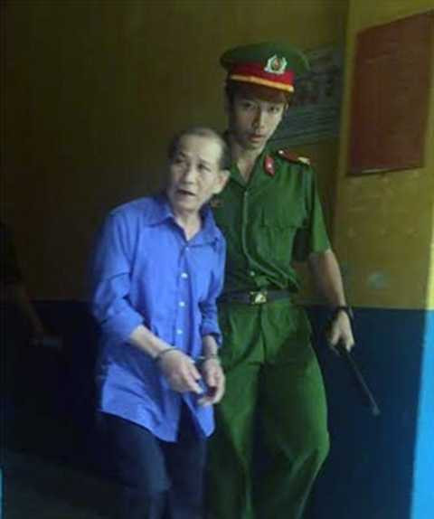 Đối tượng Nguyễn Văn Hùng.