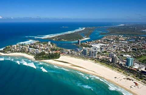 Toàn cảnh thành phố biển Đà Nẵng nhìn từ trên cao Toàn cảnh thành phố biển Đà Nẵng nhìn từ trên cao