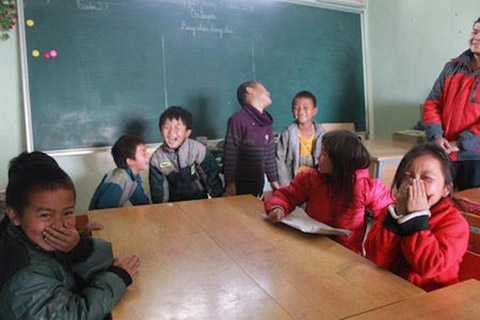 Lộ mặt, nghi phạm, dâm ô hàng loạt, học sinh, Lào Cai