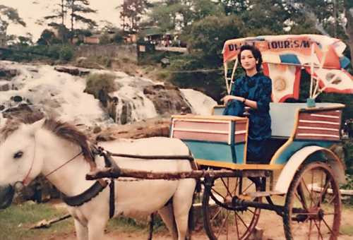 Giáng My là gương mặt quen thuộc của nhiều bộ phim nhựa thời trước. Giáng My là gương mặt quen thuộc của nhiều bộ phim nhựa thời trước.