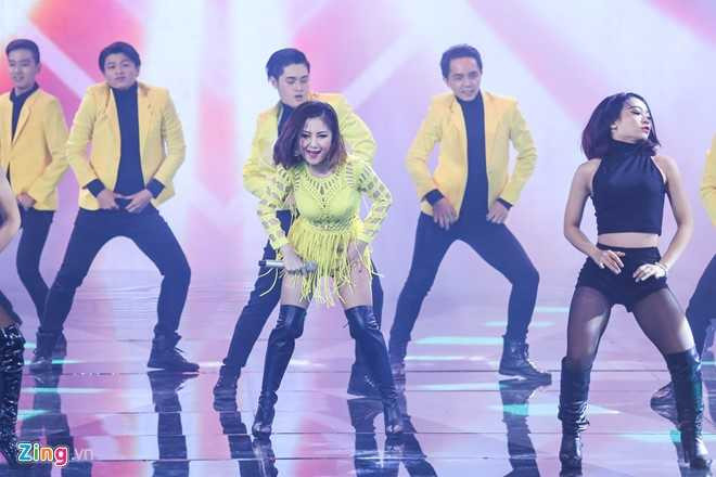 Hương Tràm sexy trong ca khúc mới