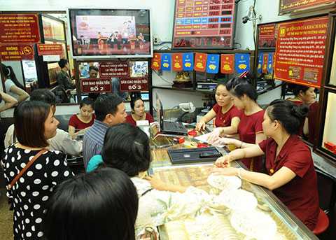Giá vàng chạm mốc 33 triệu đồng/lượng