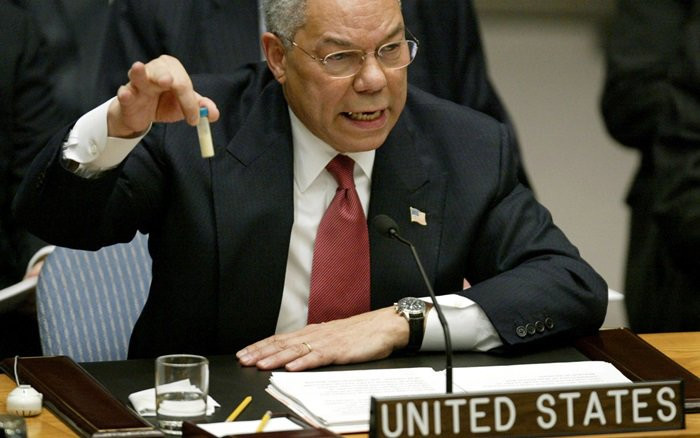 lo_vu_khi_hoa_hoc_powell_iraq_2003_sqtm