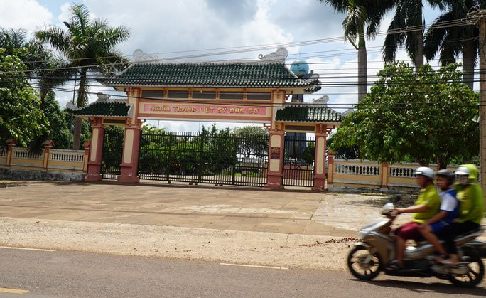 Kỷ luật nhẹ hều các cán bộ chiếm đoạt tiền xây nghĩa trang liệt sỹ - Ảnh 1.